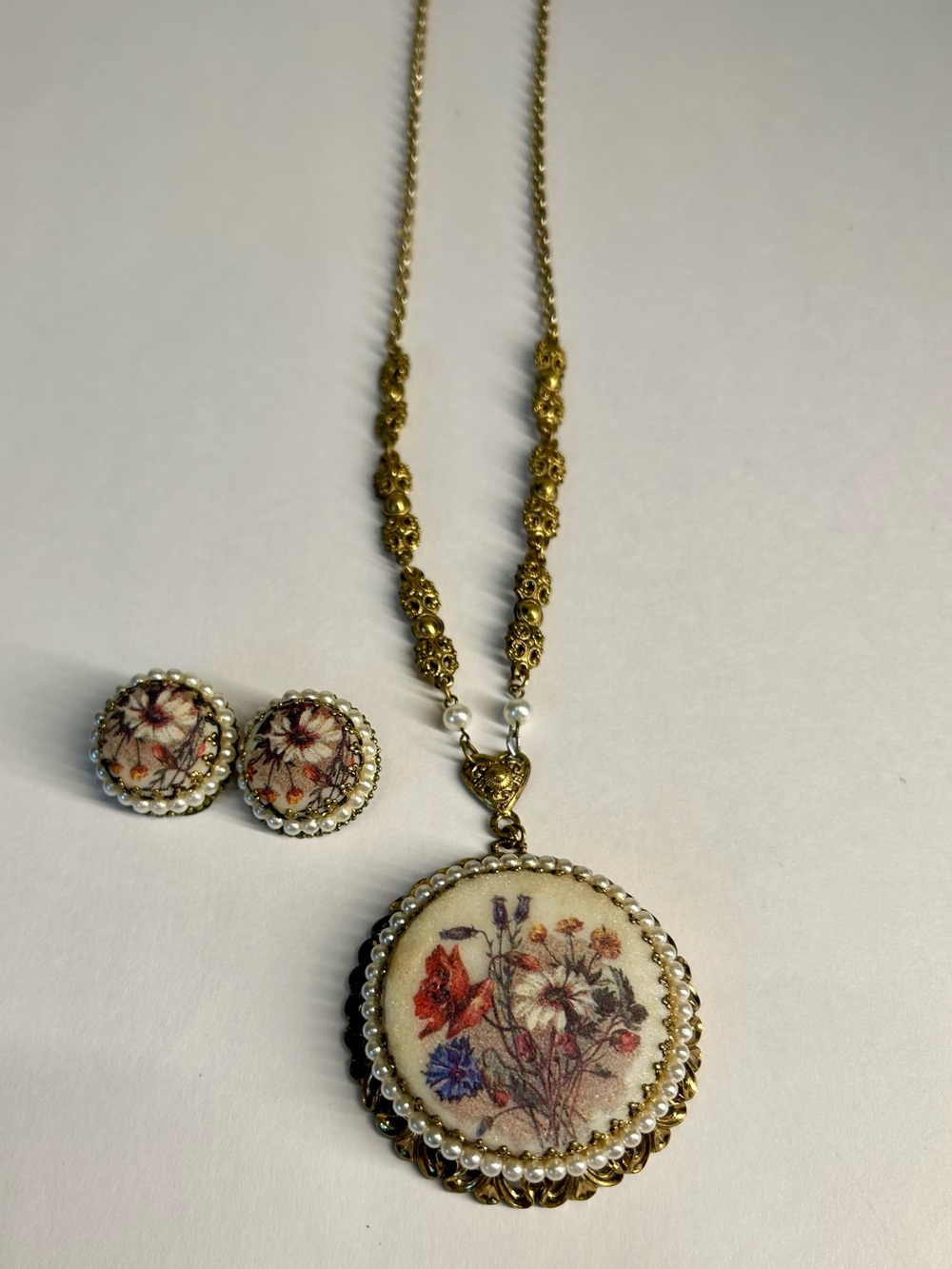 Vintage West Germany Sugar Coated Gold Tone With Faux Pearls Floral & Earrings